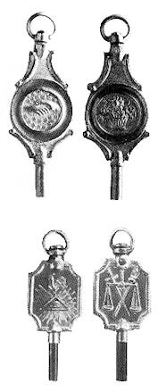 Deux clefs de montre du 19ème siècle vue recto-verso.  Source "Les heures révolutionnaire" AFAHA Besançon.
