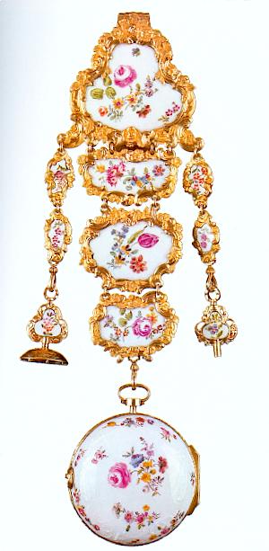 Montre avec châtelaine en porcelaine de Meissen, or et diamants. Signée Le Roy vers 1760.  Collection privée.